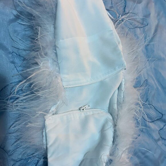 Cotoon Candyla Feathery Top in Size Small - Picture 3 of 3